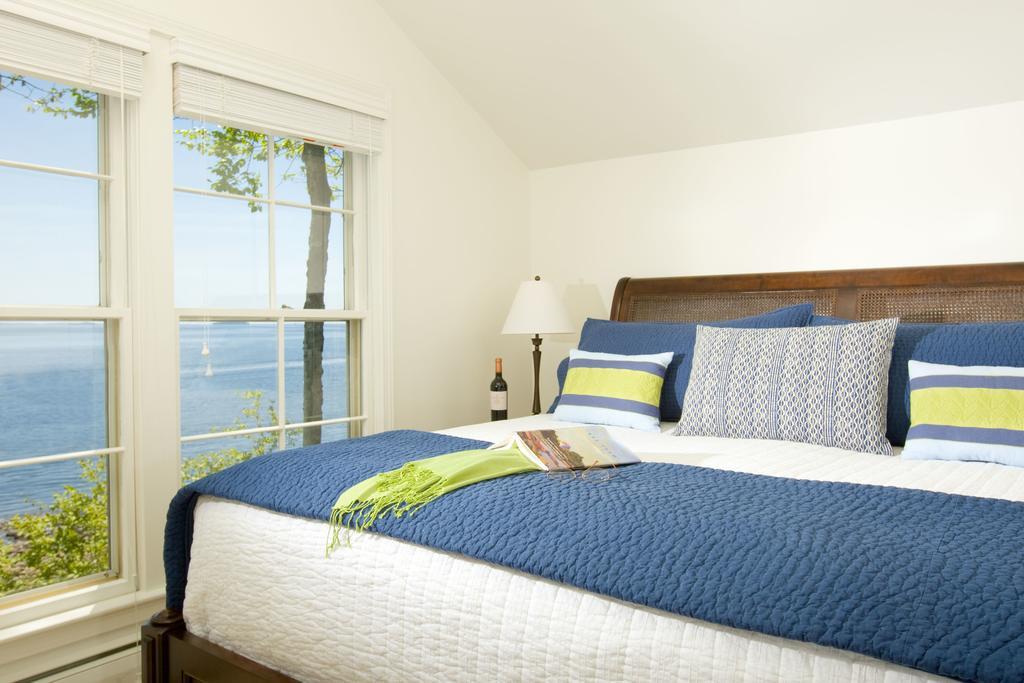 Inn At Sunrise Point Lincolnville Room photo