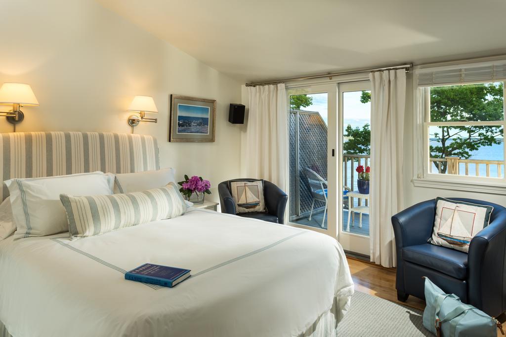 Inn At Sunrise Point Lincolnville Room photo